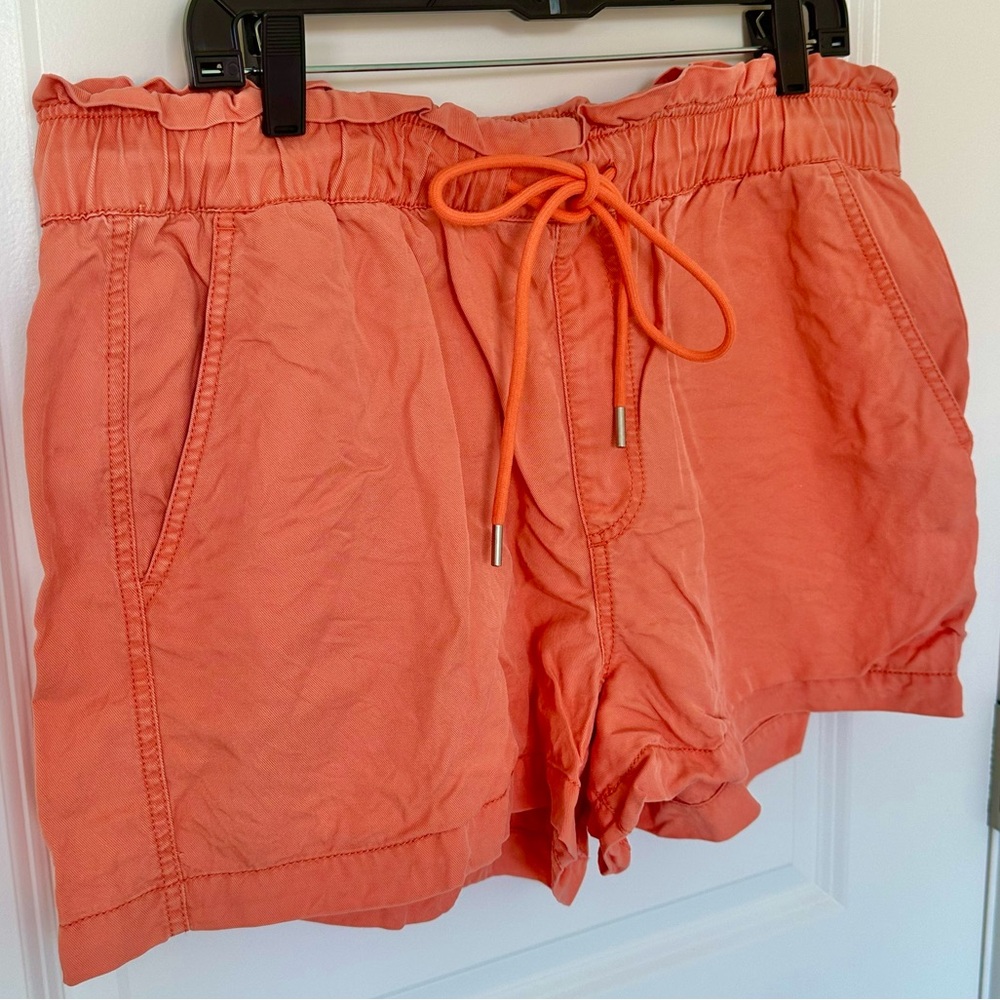 LOFT Drawstring Shorts - Picture 2 of 6
